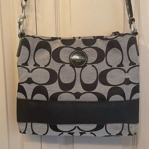 EUC COACH classic pattern crossbody